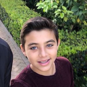 Meet your Posher, Larry